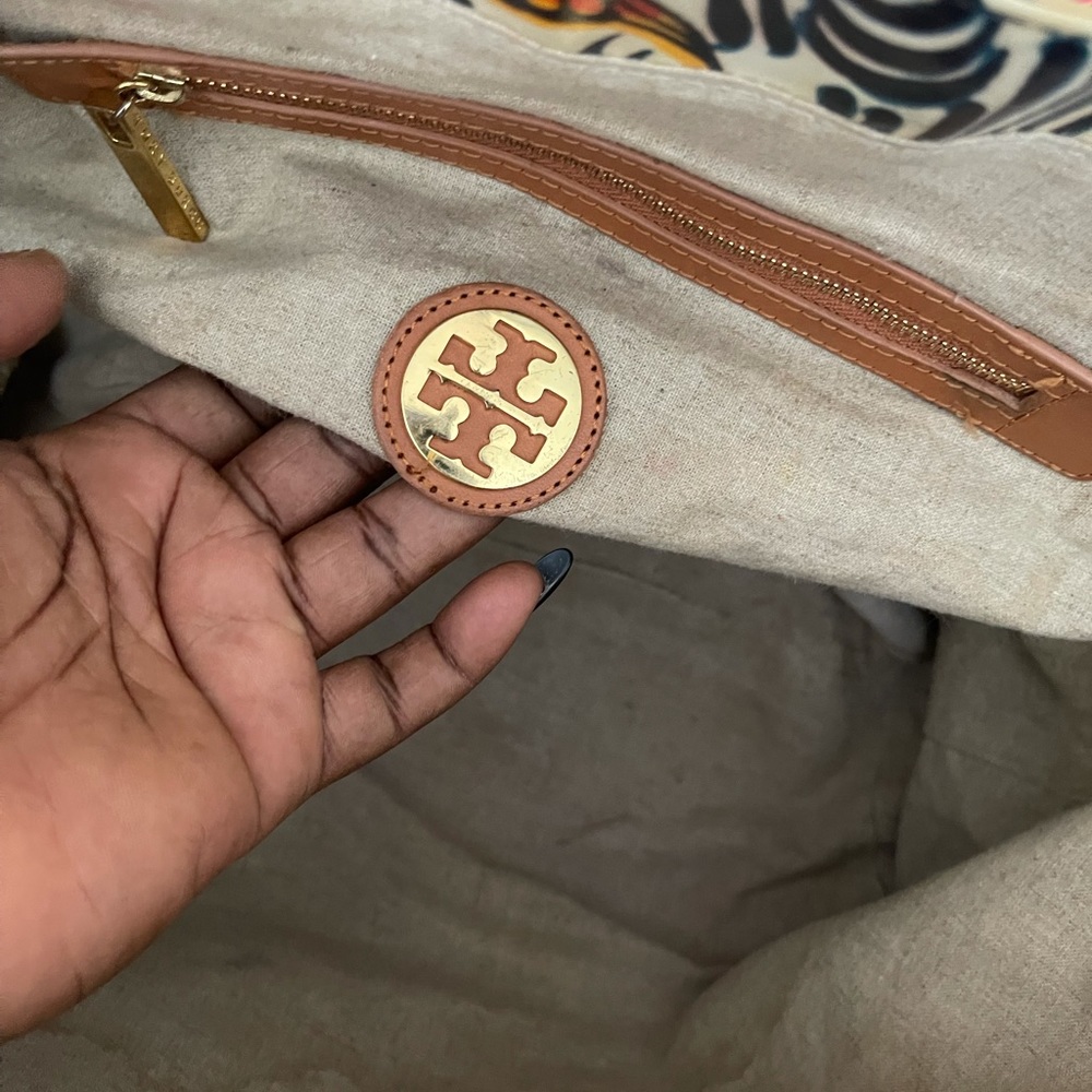 Tory Burch large fish print Ella tote bag - Picture 8 of 13